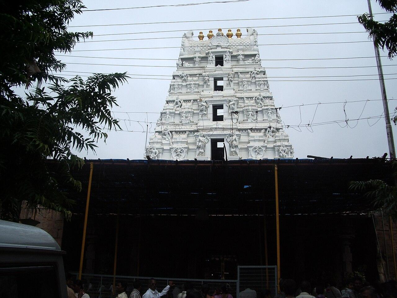 Gopuram at the entrance of the Mallikarjuna Temple, Srisailam